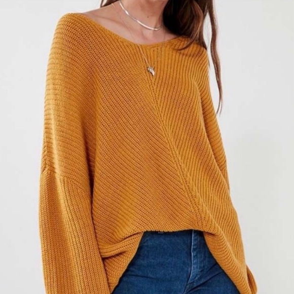 Urban Outfitters Mustard Knit Oversized Sweater - Picture 3 of 6